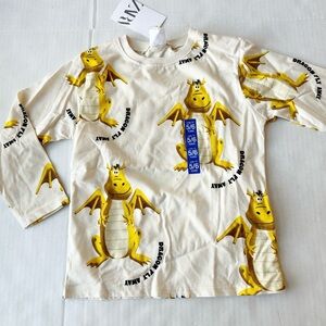 ZARA Kids New Dragon Fly Away Top
NWT size 5-6Y